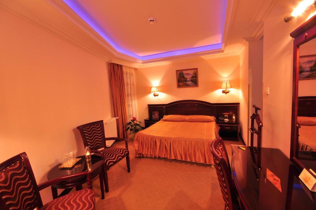 Hotel Arca Lui Noe Синая Екстериор снимка