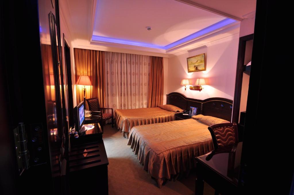 Hotel Arca Lui Noe Синая Екстериор снимка