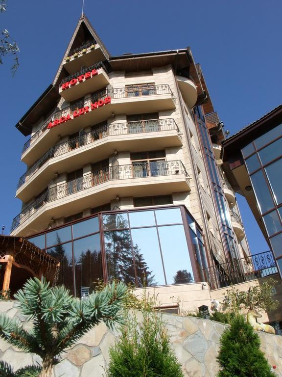 Hotel Arca Lui Noe Синая Екстериор снимка
