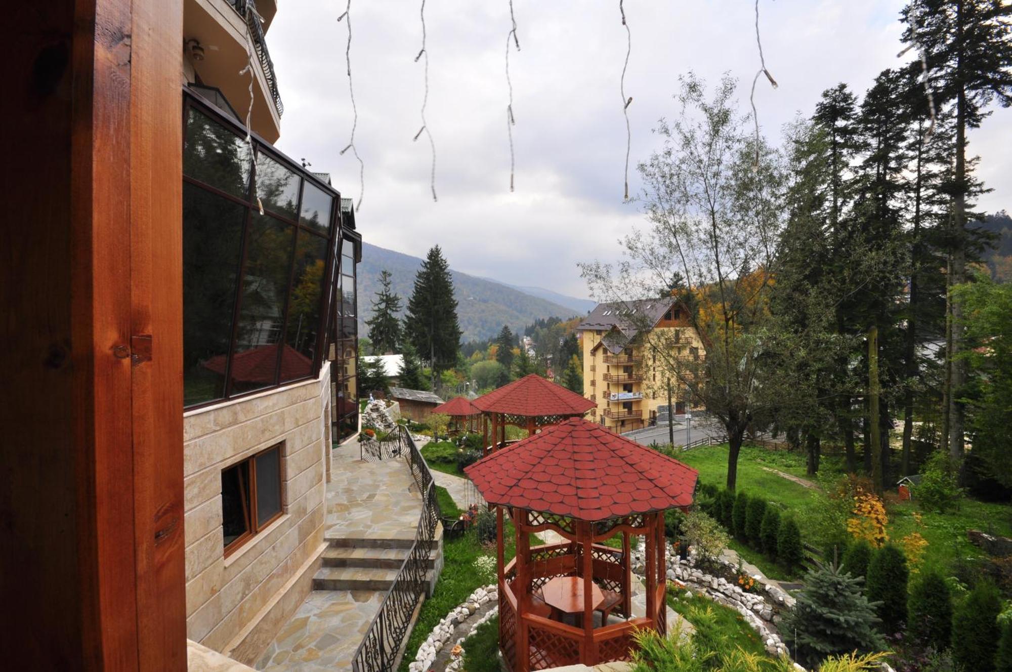 Hotel Arca Lui Noe Синая Екстериор снимка