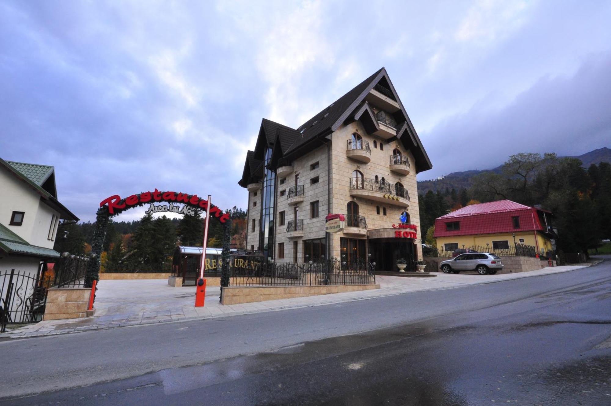 Hotel Arca Lui Noe Синая Екстериор снимка