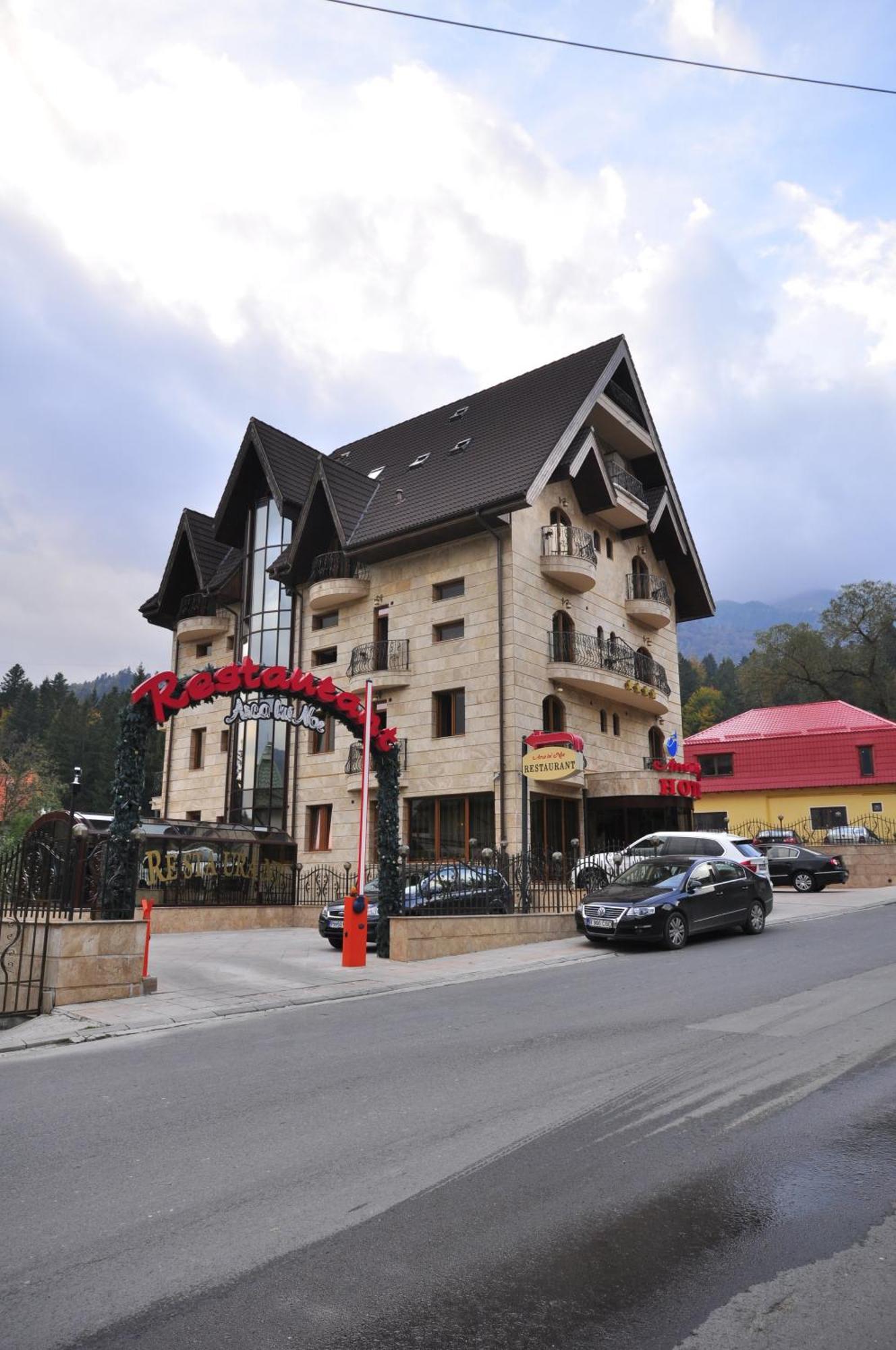 Hotel Arca Lui Noe Синая Екстериор снимка