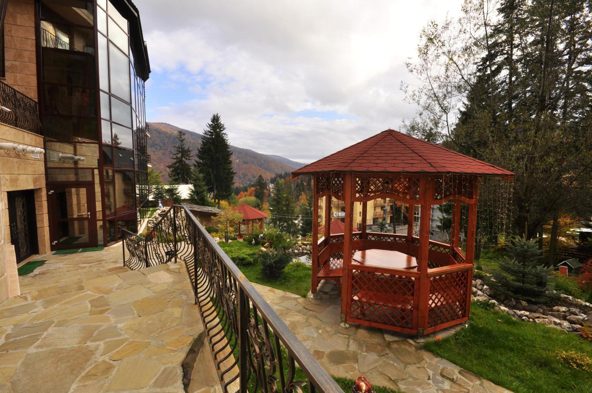 Hotel Arca Lui Noe Синая Екстериор снимка