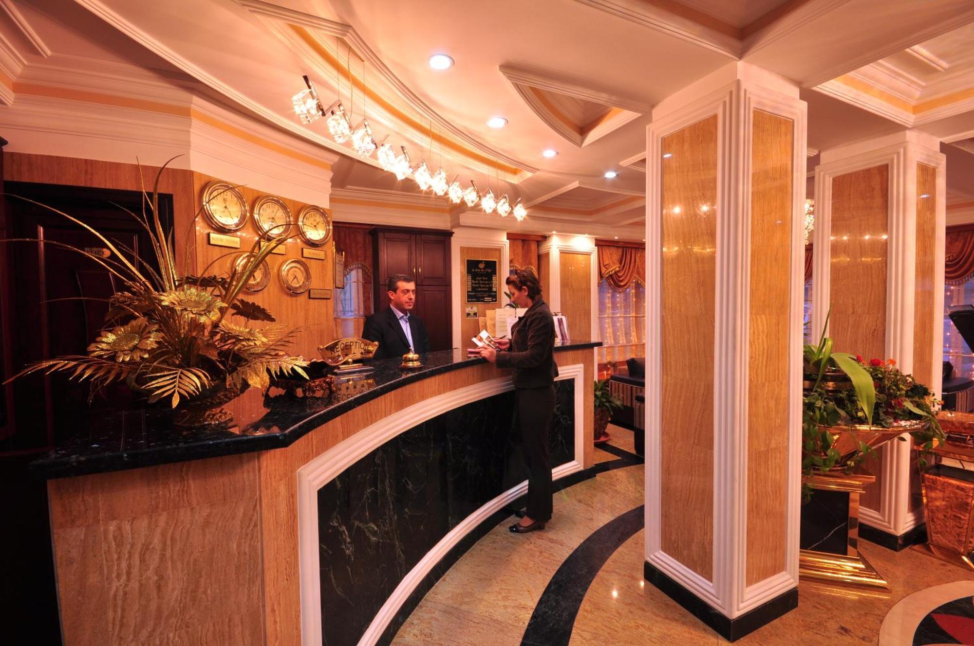 Hotel Arca Lui Noe Синая Екстериор снимка