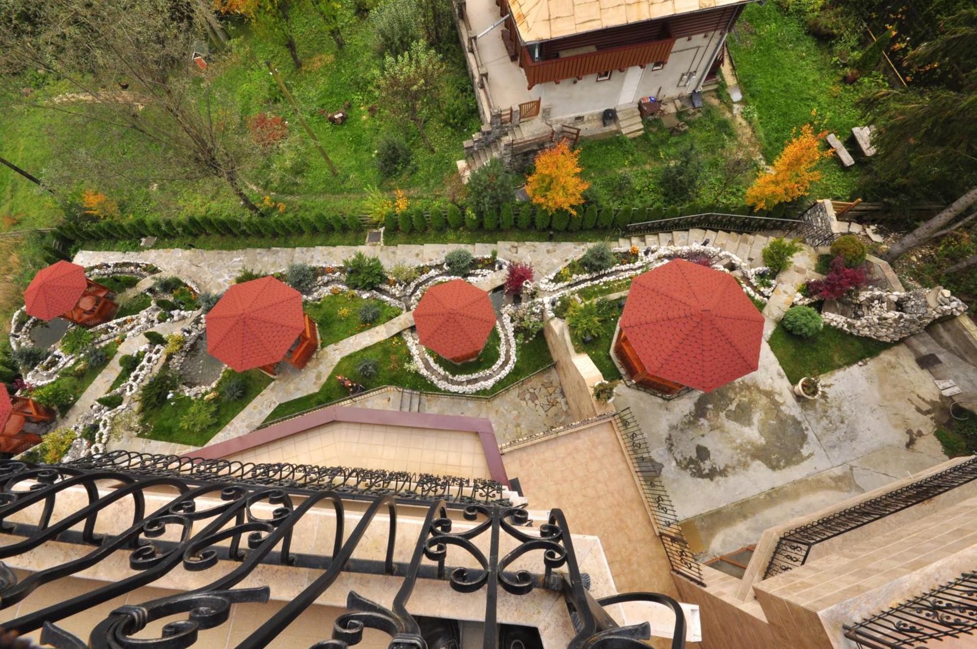 Hotel Arca Lui Noe Синая Екстериор снимка