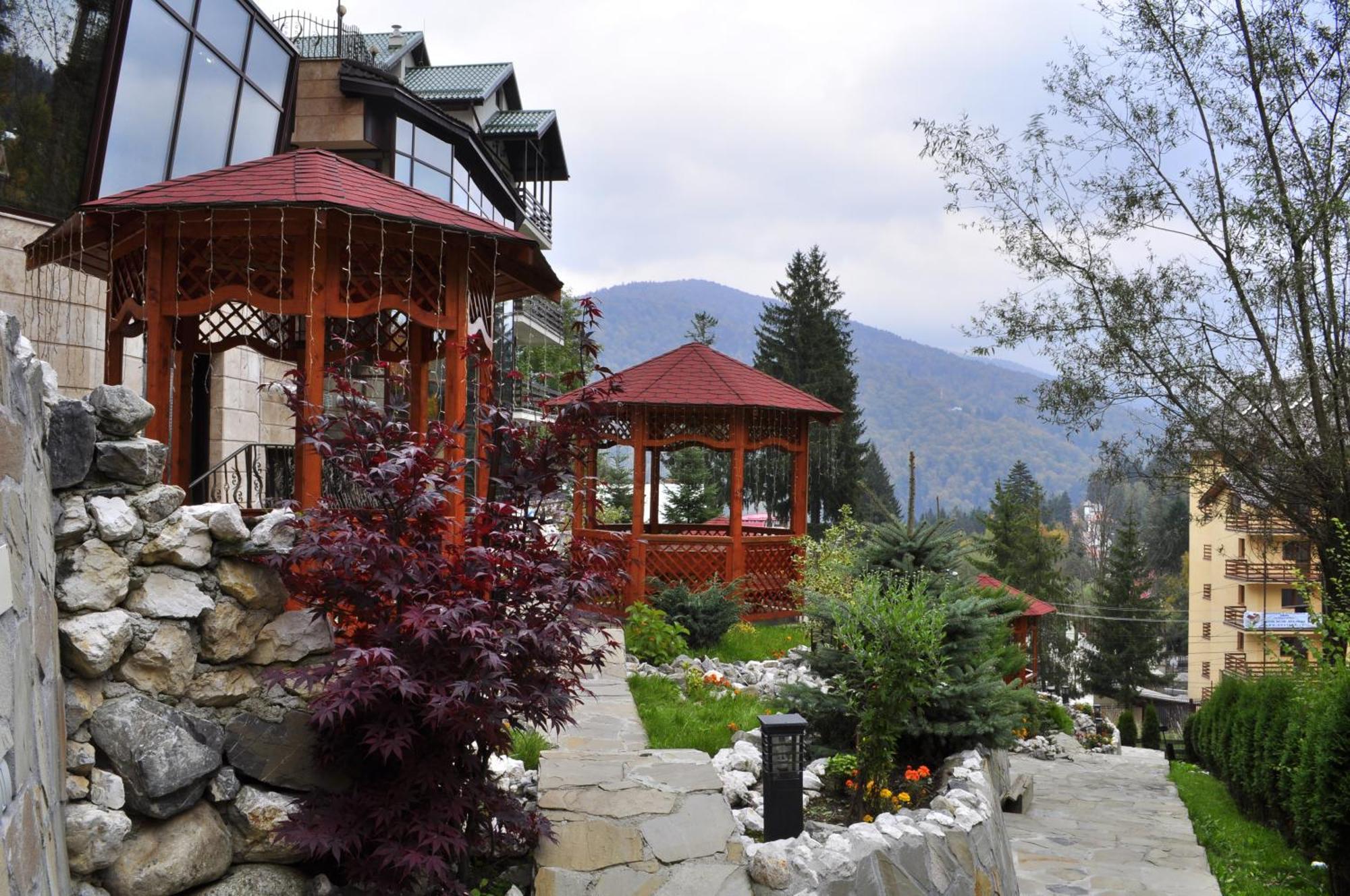 Hotel Arca Lui Noe Синая Екстериор снимка