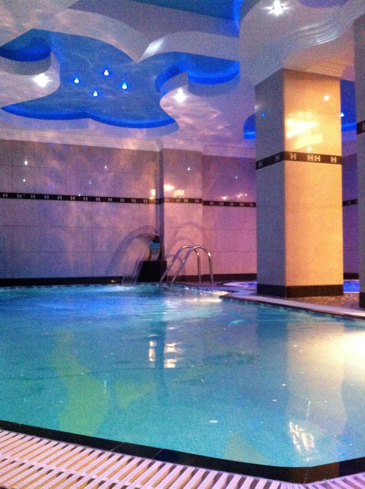 Hotel Arca Lui Noe Синая Екстериор снимка