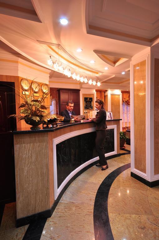 Hotel Arca Lui Noe Синая Екстериор снимка