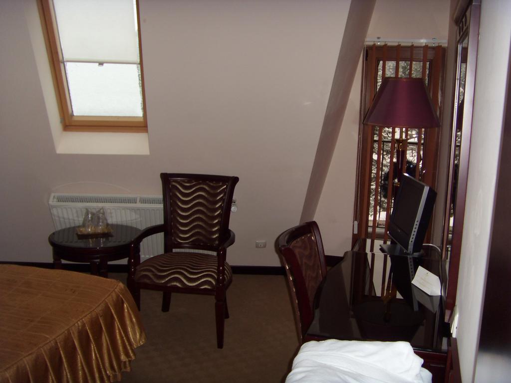 Hotel Arca Lui Noe Синая Екстериор снимка