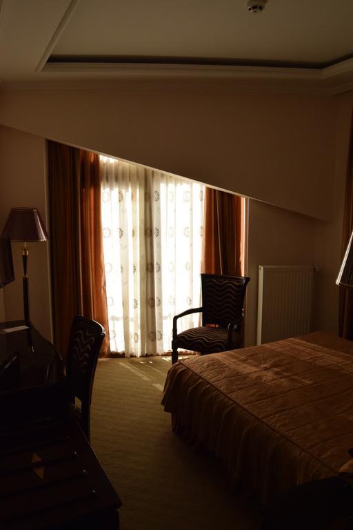 Hotel Arca Lui Noe Синая Екстериор снимка