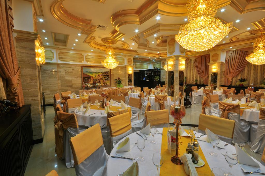 Hotel Arca Lui Noe Синая Екстериор снимка