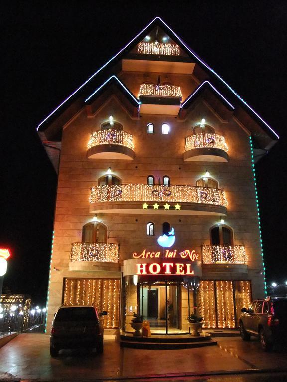 Hotel Arca Lui Noe Синая Екстериор снимка